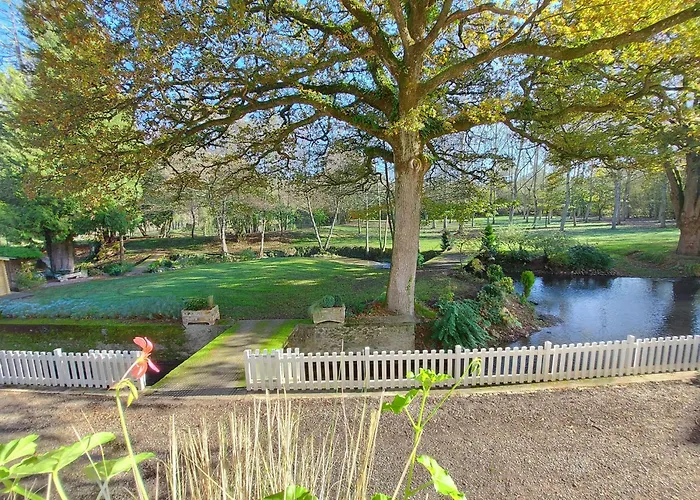 Le Moulin De Gratte Sac Voutre